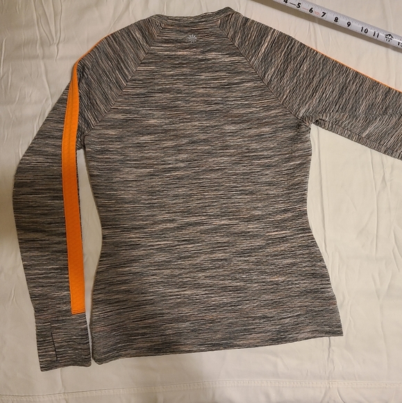 Athleta Women Snowscape Quilted Pullover size S - Picture 4 of 6